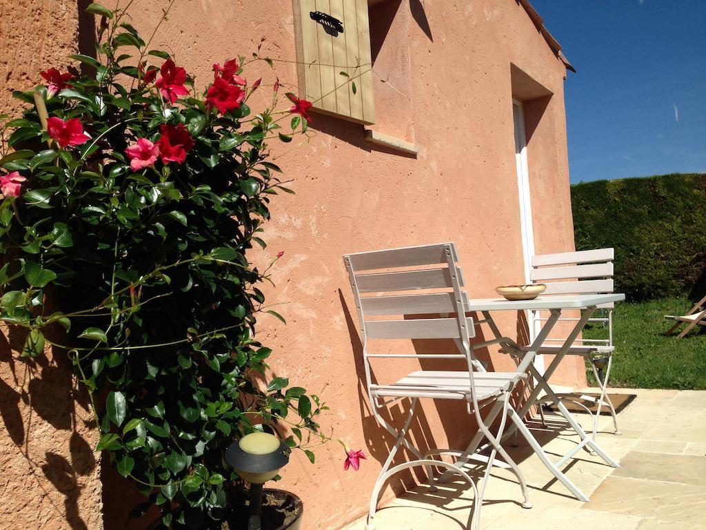 Bed and Breakfast Chez Calou Ман Экстерьер фото